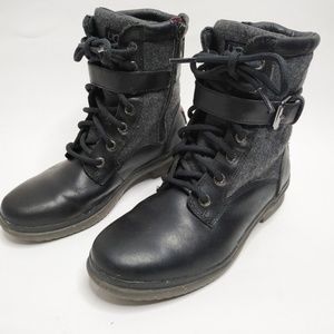 UGG Kesey Winter Boots Women Size 5 Youth size 3